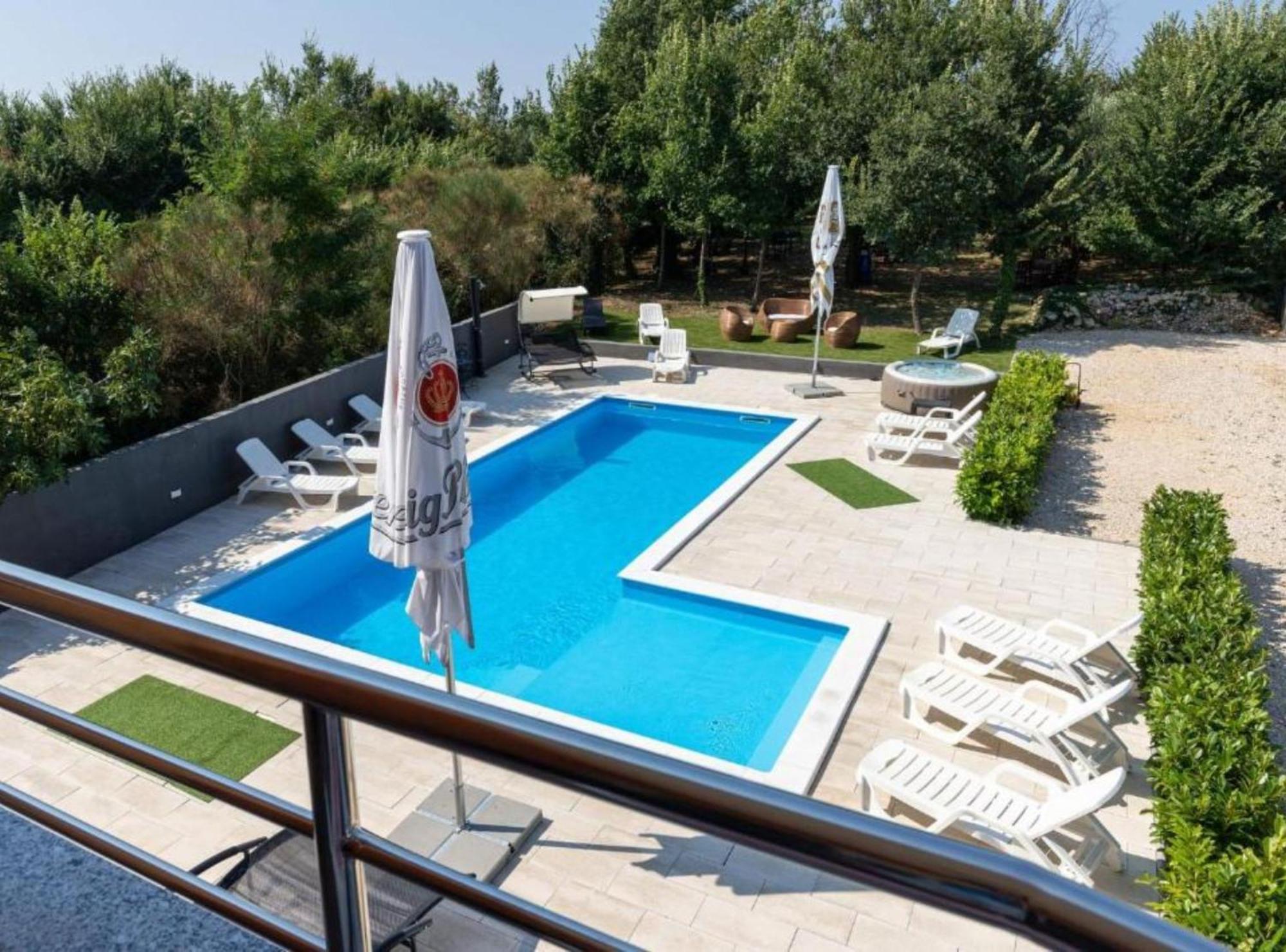 M & B Appartement Bibinje Buitenkant foto
