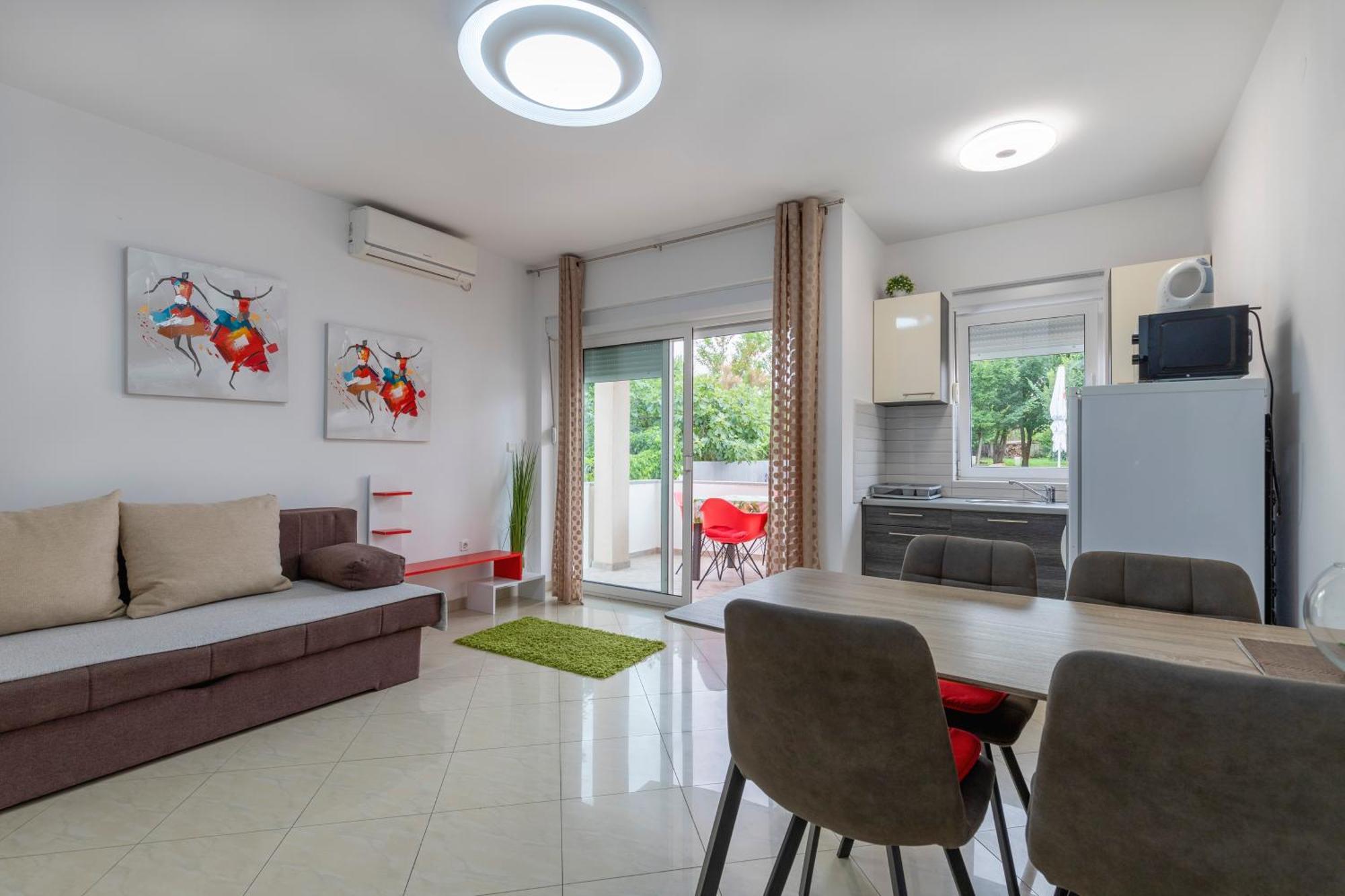 M & B Appartement Bibinje Buitenkant foto